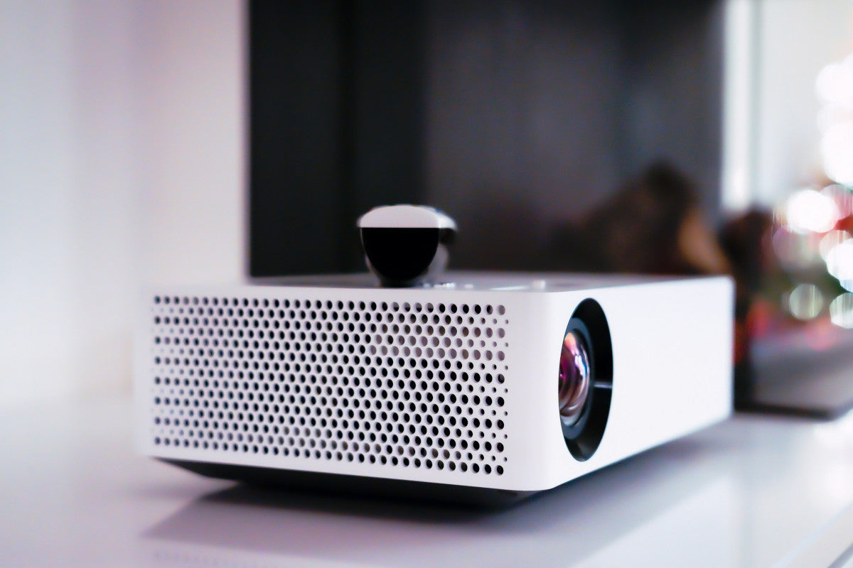 Choosing a Golf Simulator Projector: 1080p vs 4K?