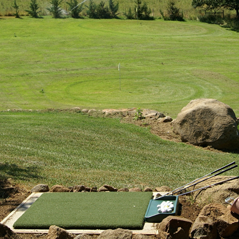 Real Feel Country Club Elite Golf Mat 4x5 foot with target green and flag stick.