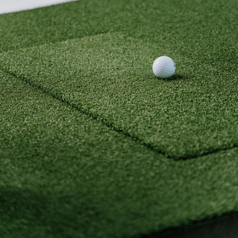 SIGPRO Softy 4 x 10 Golf Mat close up.