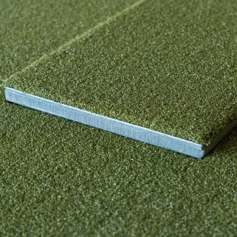 SIGPRO Softy LITE 4 x 7 Golf Mat close up.