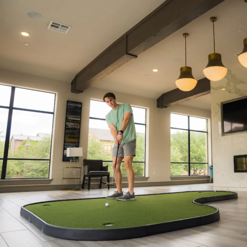 SIGPRO Walkoff Putting Green walkoff with golfer.